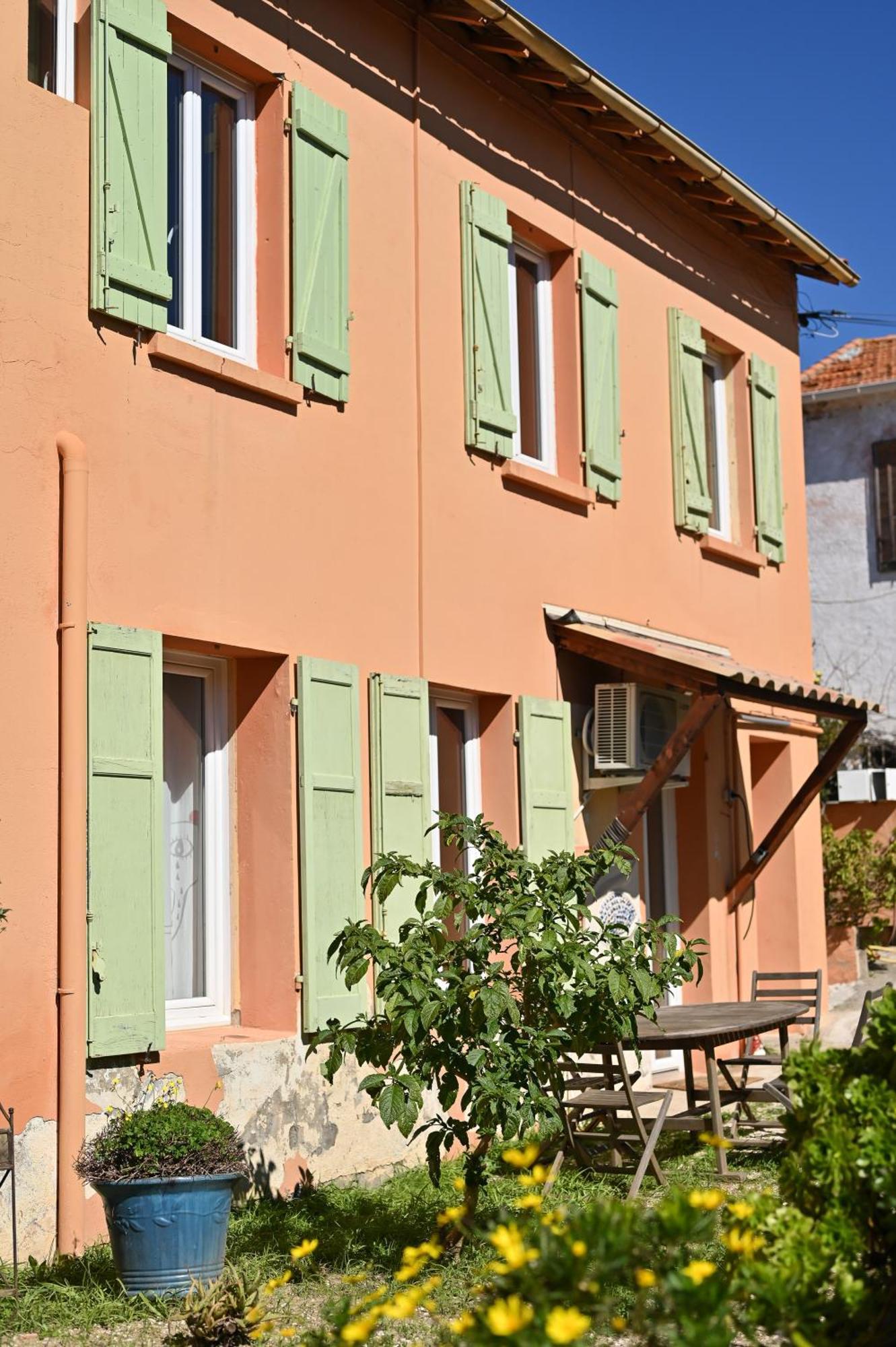 Legerete Aux Muriers * Le Lavandou